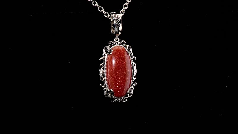 Karis Gold Sandstone 22.85 Pendant without Chain in Platinum Bond