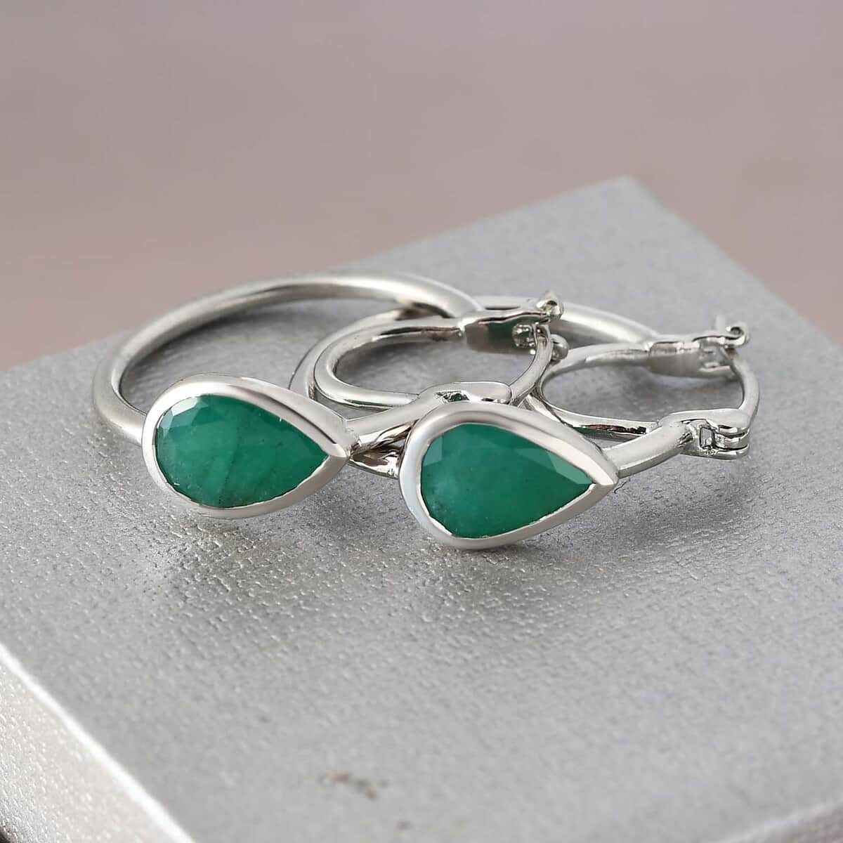 Brazilian Emerald Hoop Earrings in Platinum Over Sterling Silver 2.60 ctw image number 1