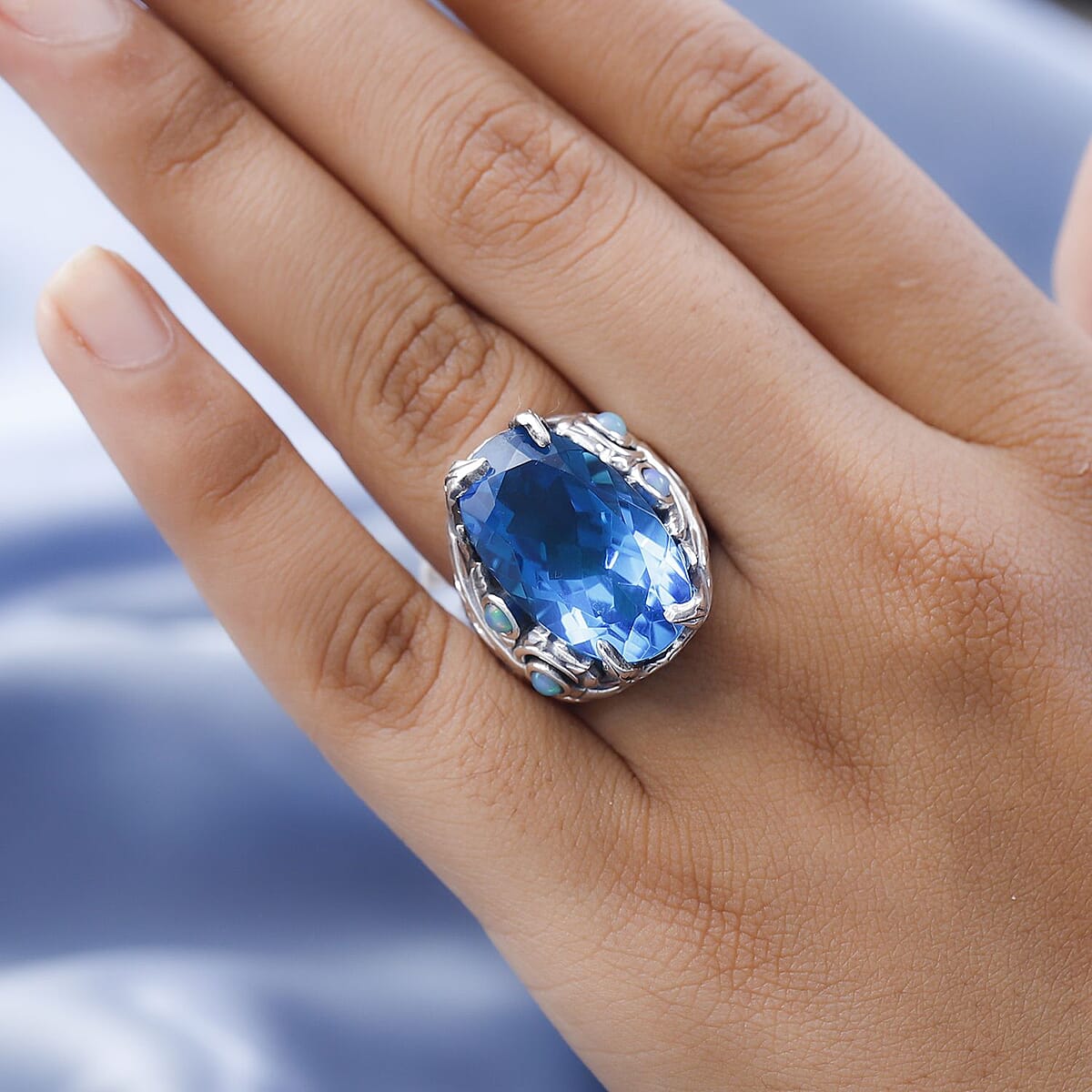 Artisan Crafted Caribbean Quartz (Triplet) and Ethiopian Welo Opal Ring in Sterling Silver (Size 7.0) 15.35 ctw image number 2