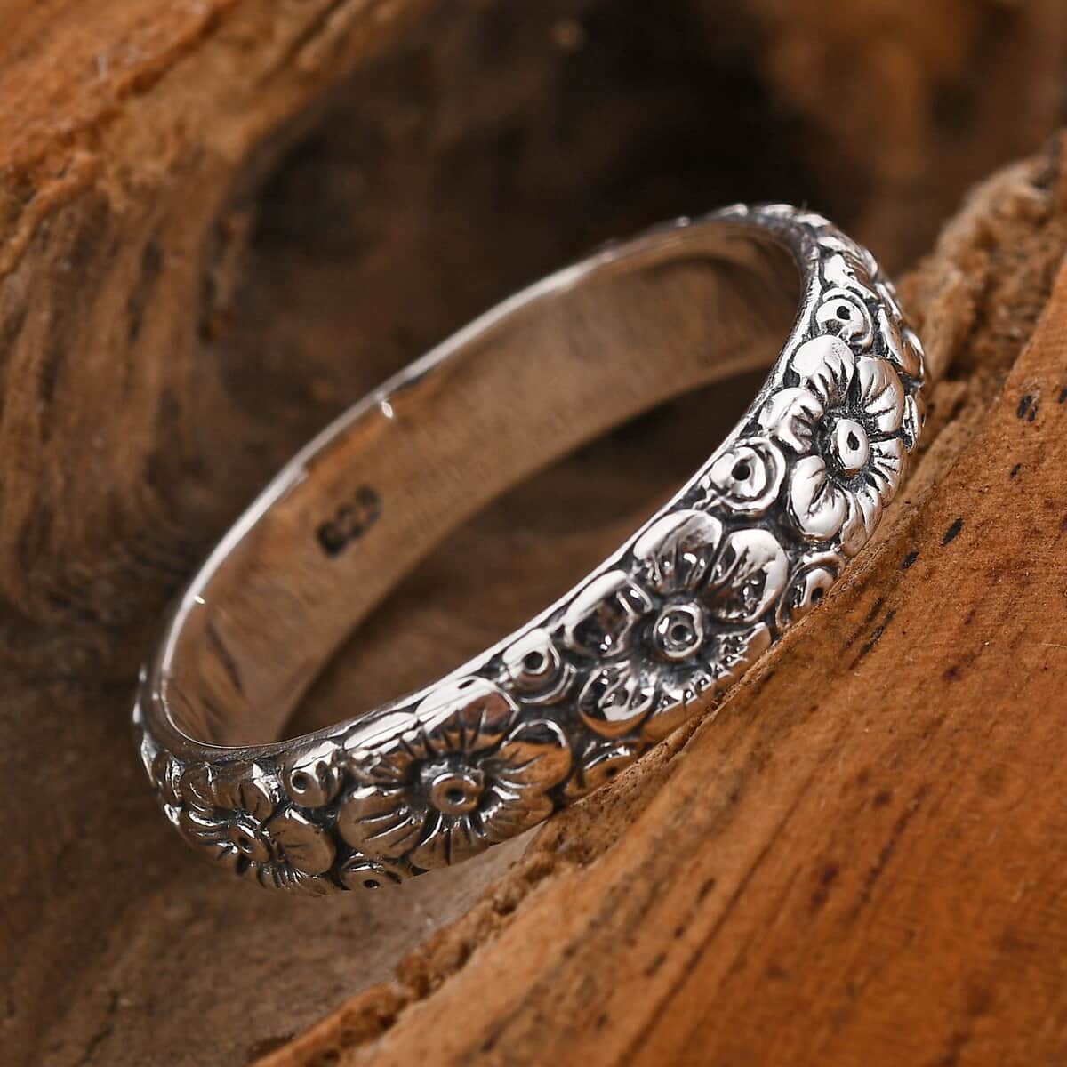 Bali Legacy Sterling Silver Floral Band Ring 4.50 Grams image number 1