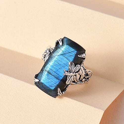 Malagasy Labradorite / 7 - Product card gallery slide 2 (9431724556543)