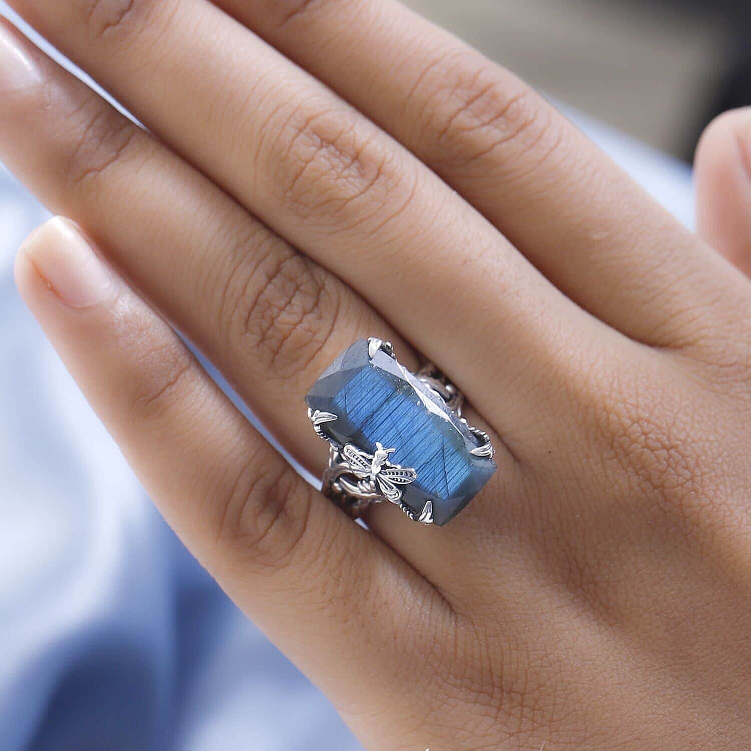 Malagasy Labradorite / 7 - Product card gallery slide 3 (10144897007899)