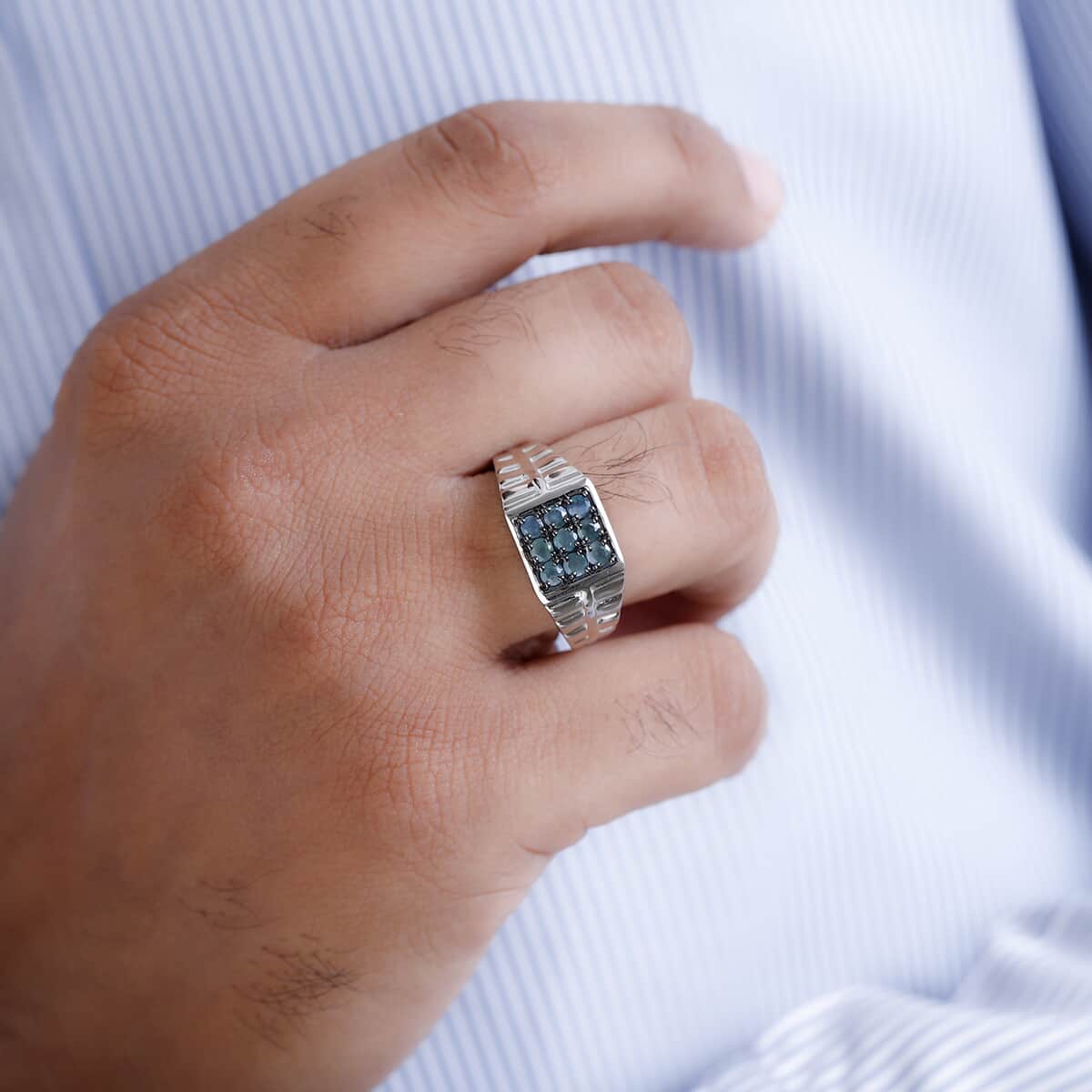 Narsipatnam Alexandrite Men's Ring in Platinum Over Sterling Silver 0.90 ctw image number 2