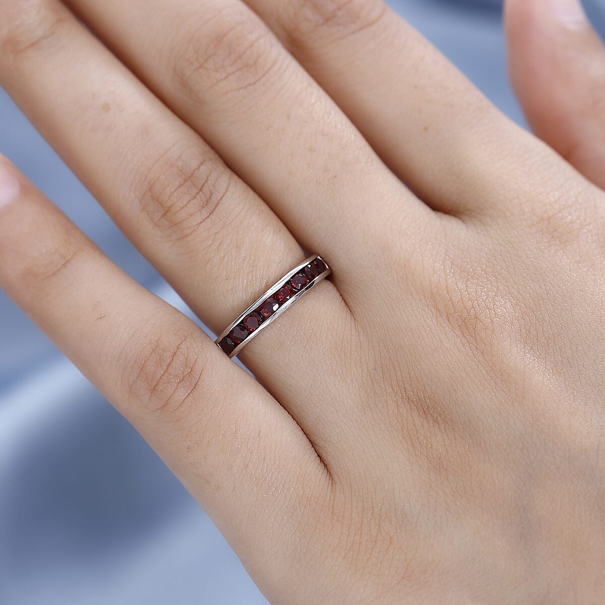 Premium Anthill Garnet Half Eternity Band Ring in Platinum Over Sterling Silver (Size 5.0) 0.85 ctw image number 2