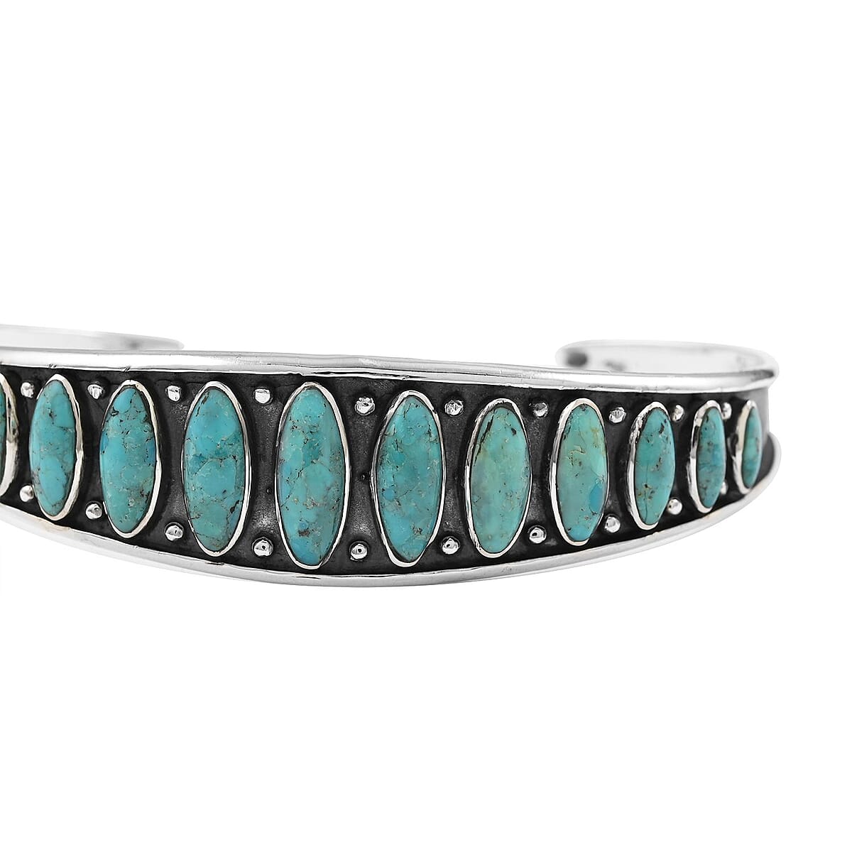 Santa Fe Style Kingman Turquoise Cuff Bracelet in Sterling Silver (6.50 In) 16.25 ctw image number 2