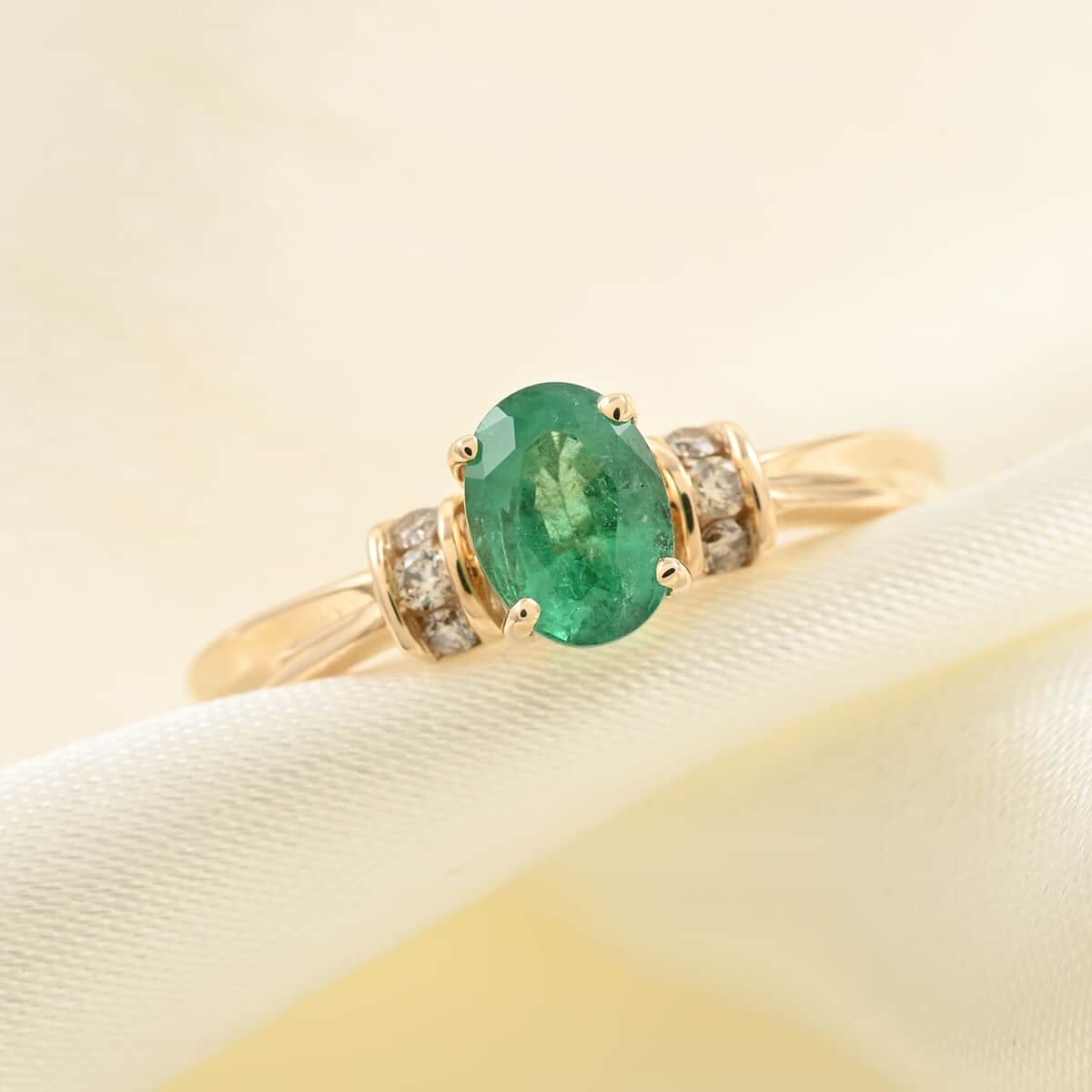 Certified Luxoro 14K Yellow Gold AAA Kagem Zambian Emerald and G-H I2 Diamond Ring (Size 10.0) 1.00 ctw image number 1