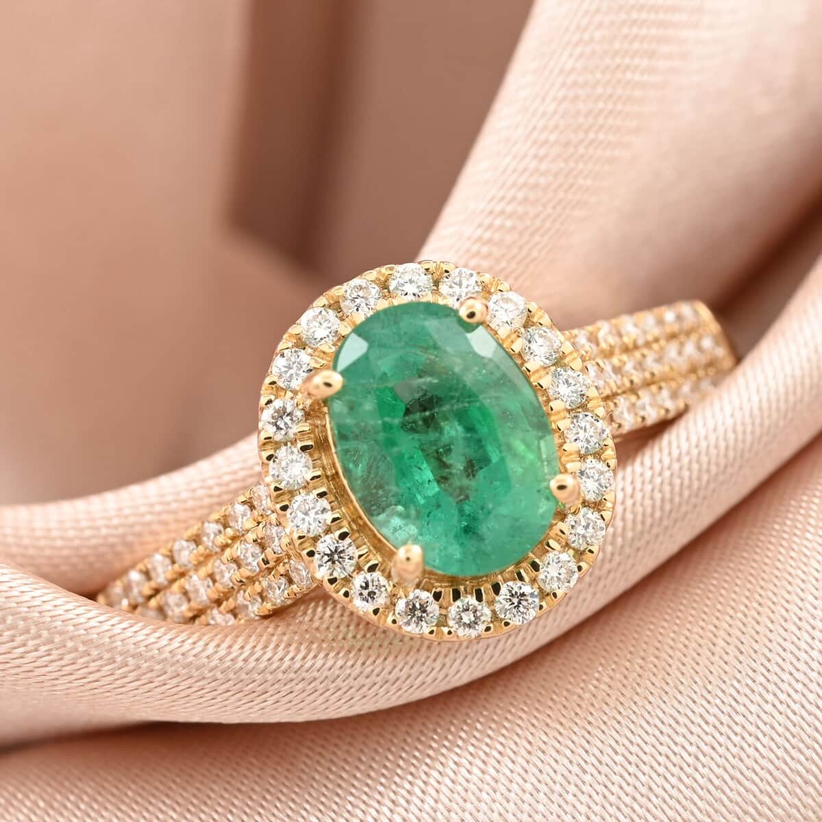 Certified and Appraised Iliana 18K Yellow Gold AAA Kagem Zambian Emerald and G-H SI Diamond Halo Ring (Size 7.0) 2.85 ctw image number 1