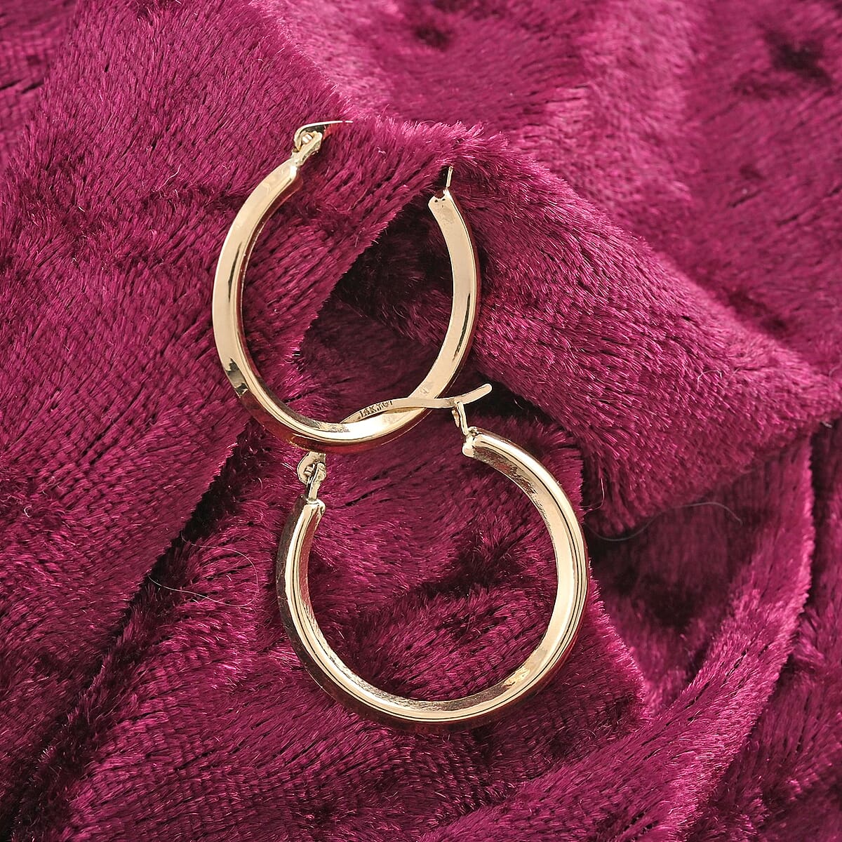 JCK Close Out 14K Yellow Gold 19X2MM Polished Solid Tube Hoop Earrings image number 1
