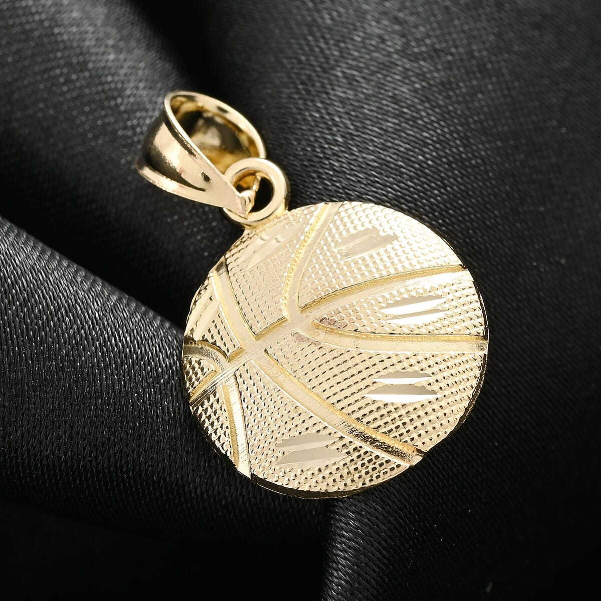 Made in America 10K Yellow Gold Basketball Pendant image number 1