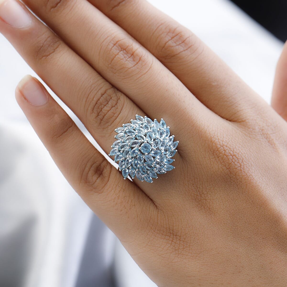 Madagascar Paraiba Apatite Floral Ring in Platinum Over Sterling Silver (Size 7.0) 4.00 ctw image number 2