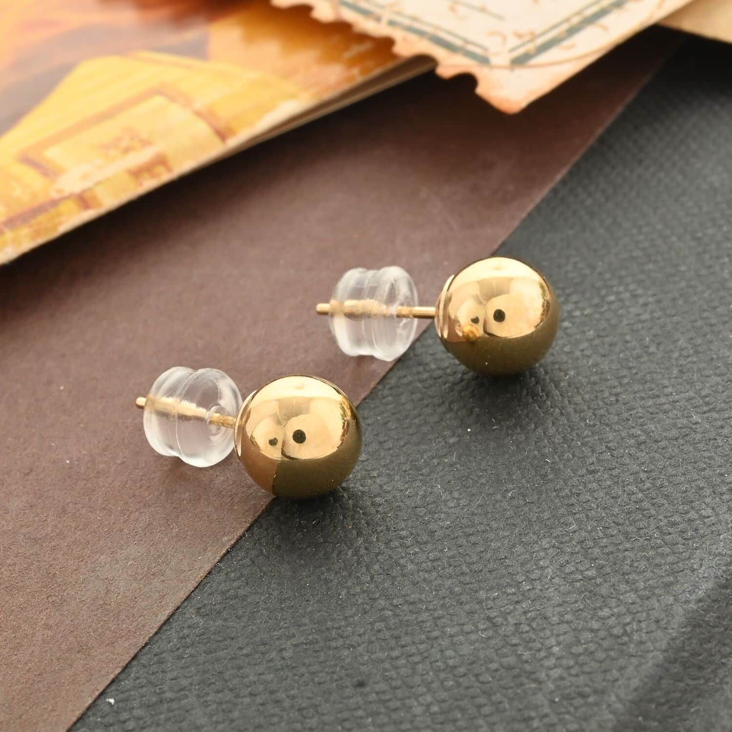 14k hot Gold 7mm Bead Ball Stud Earrings