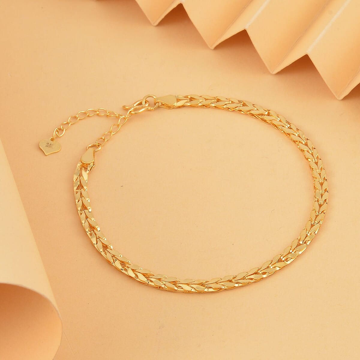 24K Yellow Gold 3.50mm Foxtail Chain Bracelet (6.50-8.00In) 5.25 Grams image number 1