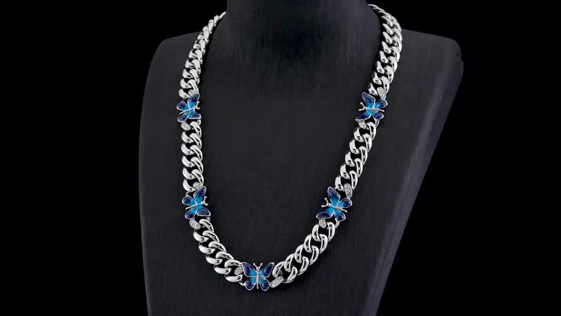 Doorbuster Austrian Crystal and Blue Enameled and Beautiful Curb Chain Necklace 20-22 Inches in Silvertone
