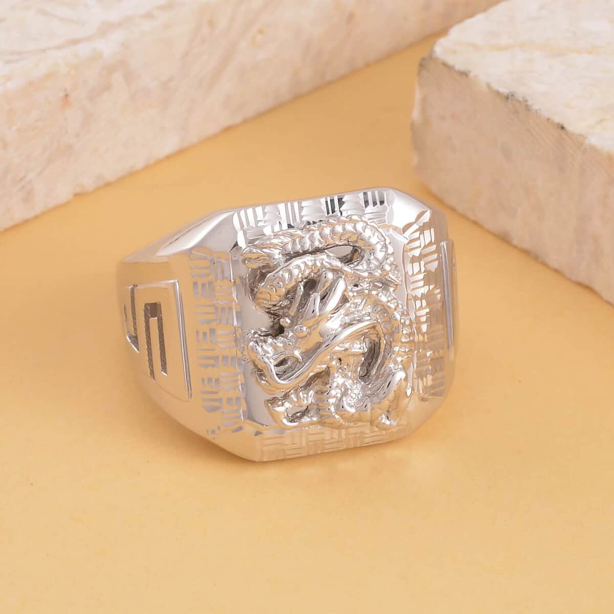 950 Platinum Dragon Men's Ring (Size 13.0) 28.15 Grams image number 1