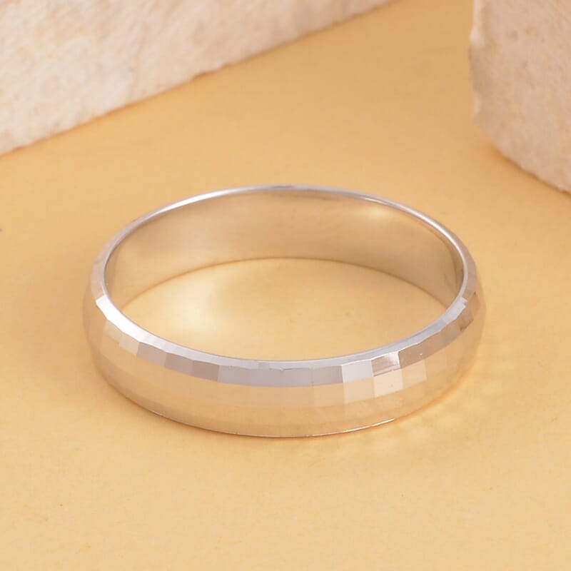 950 Platinum Linear Textured Band Ring (Size 10.0) 5.70 Grams
