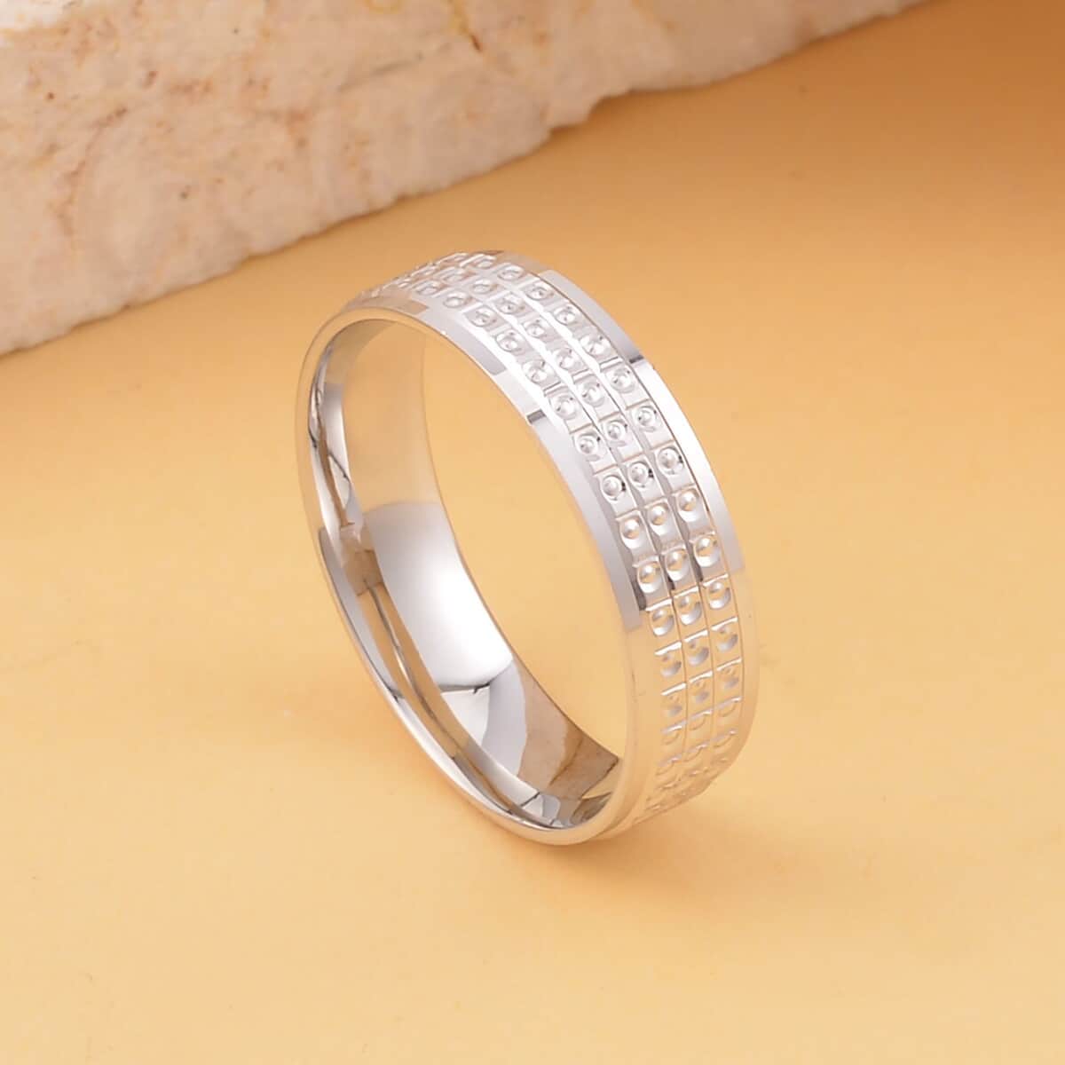 Textured Band Ring in 950 Platinum (Size 8.0) 6.20 Grams image number 1