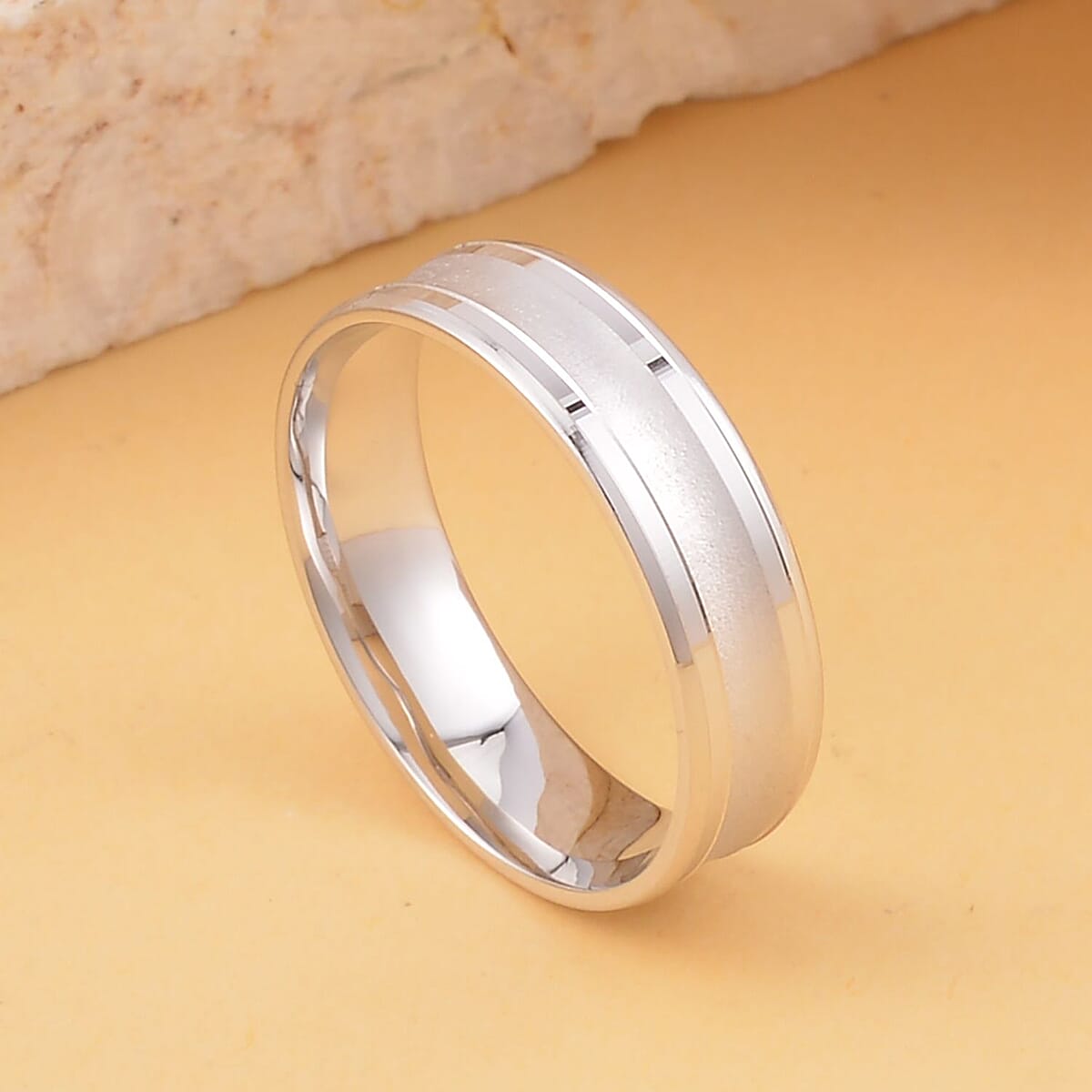 950 Platinum Textured Band Ring (Size 10.0) 5.85 Grams image number 1