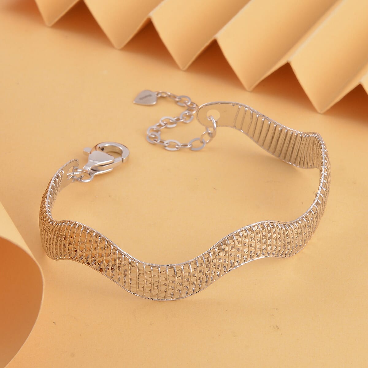 950 Platinum Electroform Diamond-Cut Wishbone Band Bangle Bracelet (6.50-8.00In) 14.29 Grams image number 1