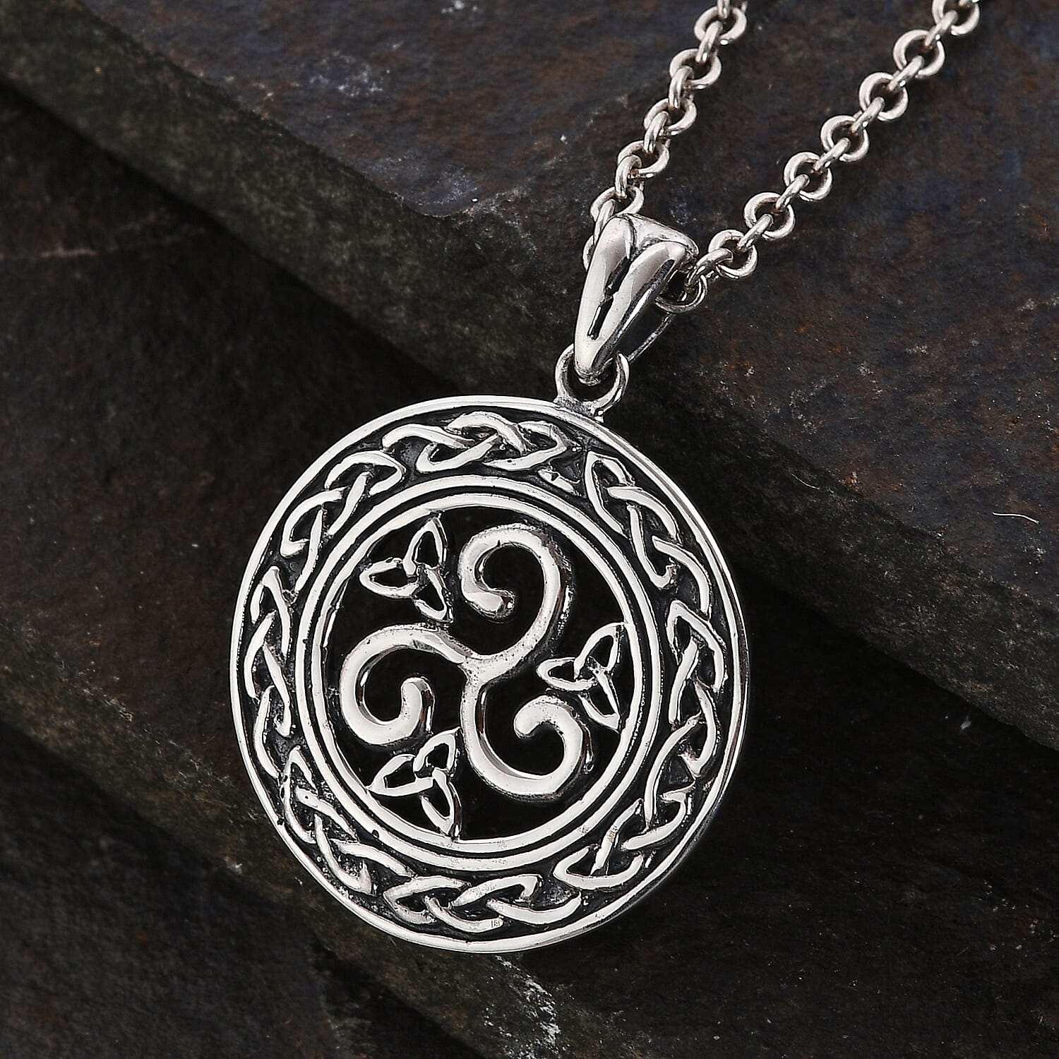 Bali Legacy Sterling Silver Good Luck Irish Knot Celtic Medallion Round Pendant 4.55 Grams