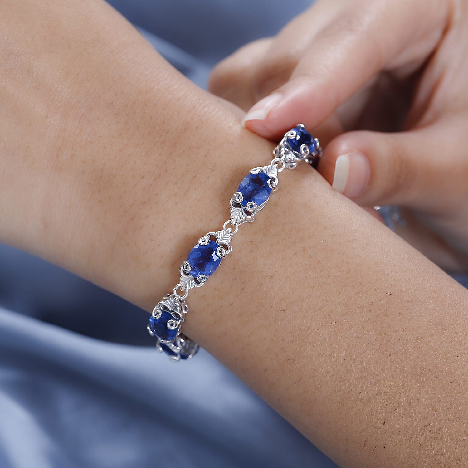 Default Title - Product card gallery slide 3 (10144952123675)