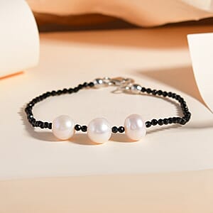 White Freshwater Pearl and Thai Black Spinel Bracelet in Sterling Silver (7.25 In) 7.50 ctw