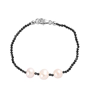 White Freshwater Pearl and Thai Black Spinel Bracelet in Sterling Silver (7.25 In) 7.50 ctw