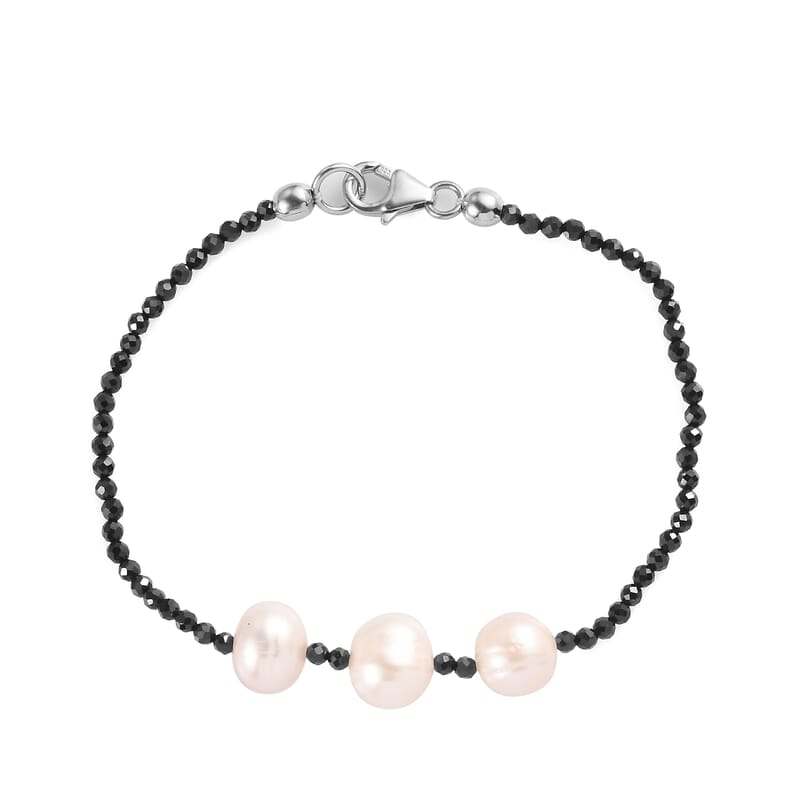 White Freshwater Pearl and Thai Black Spinel Bracelet in Sterling Silver (7.25 In) 7.50 ctw