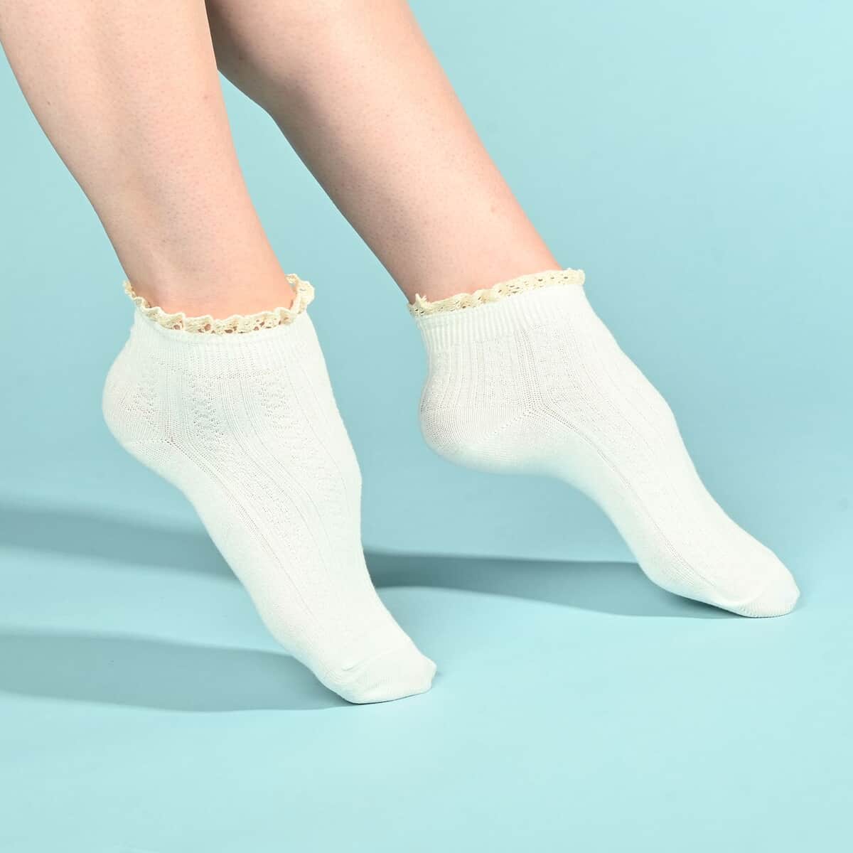 Ankle Sock Set of 4- Classic - White, Black, Heather Gray and Chic Blush image number 4