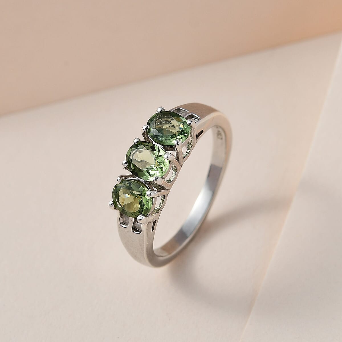 Tanzanian Natural Green Apatite and Diamond 3 Stone Ring in Platinum Over Sterling Silver (Size 8.0) 1.15 ctw image number 1