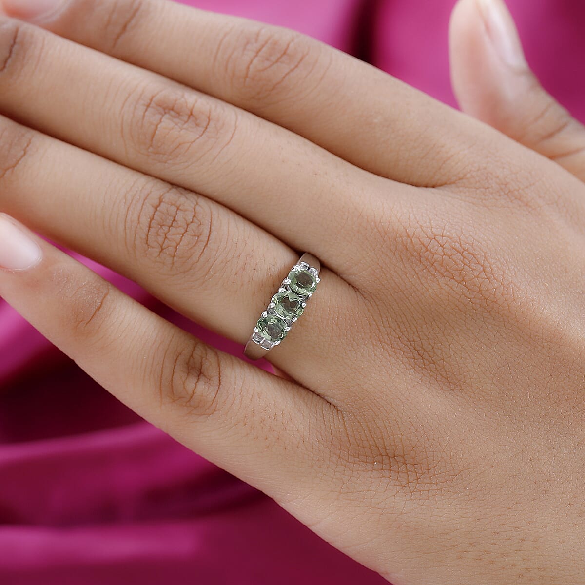 Tanzanian Natural Green Apatite and Diamond 3 Stone Ring in Platinum Over Sterling Silver (Size 8.0) 1.15 ctw image number 2