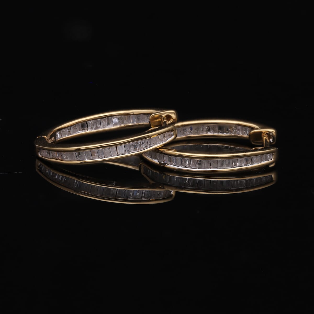 Diamond 0.55 ctw Hoop Earrings in Vermeil Yellow Gold Over Sterling Silver  image number 1