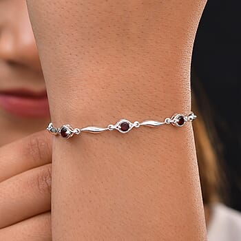 Mozambique Garnet / 7.25 inches - Product card gallery slide 3 (9431355293951)