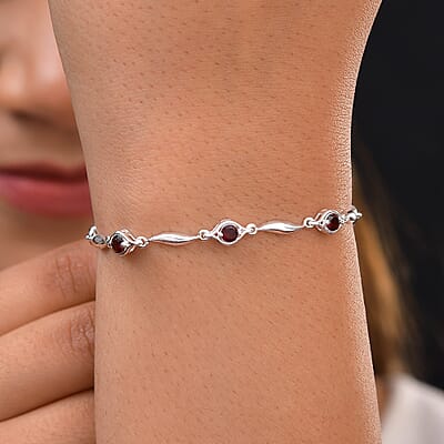 Mozambique Garnet Station Bracelet In Sterling Silver, 925 Sterling Silver Bracelet For Women (7.25 In) 1.10 ctw