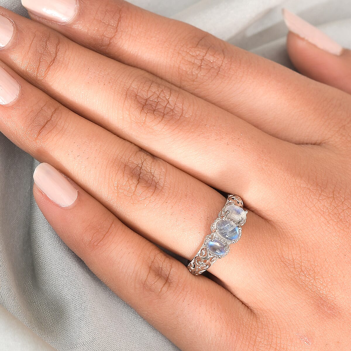 D'Joy Kuisa Rainbow Moonstone 1.10 ctw 3 Stone Ring in Platinum Over Sterling Silver (Size 6.0) image number 2