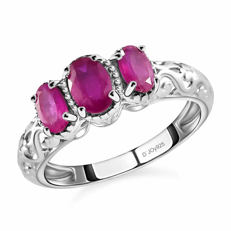 D'Joy Niassa Ruby (FF) 1.40 ctw 3 Stone Ring in Platinum Over Sterling Silver (Size 10.0)