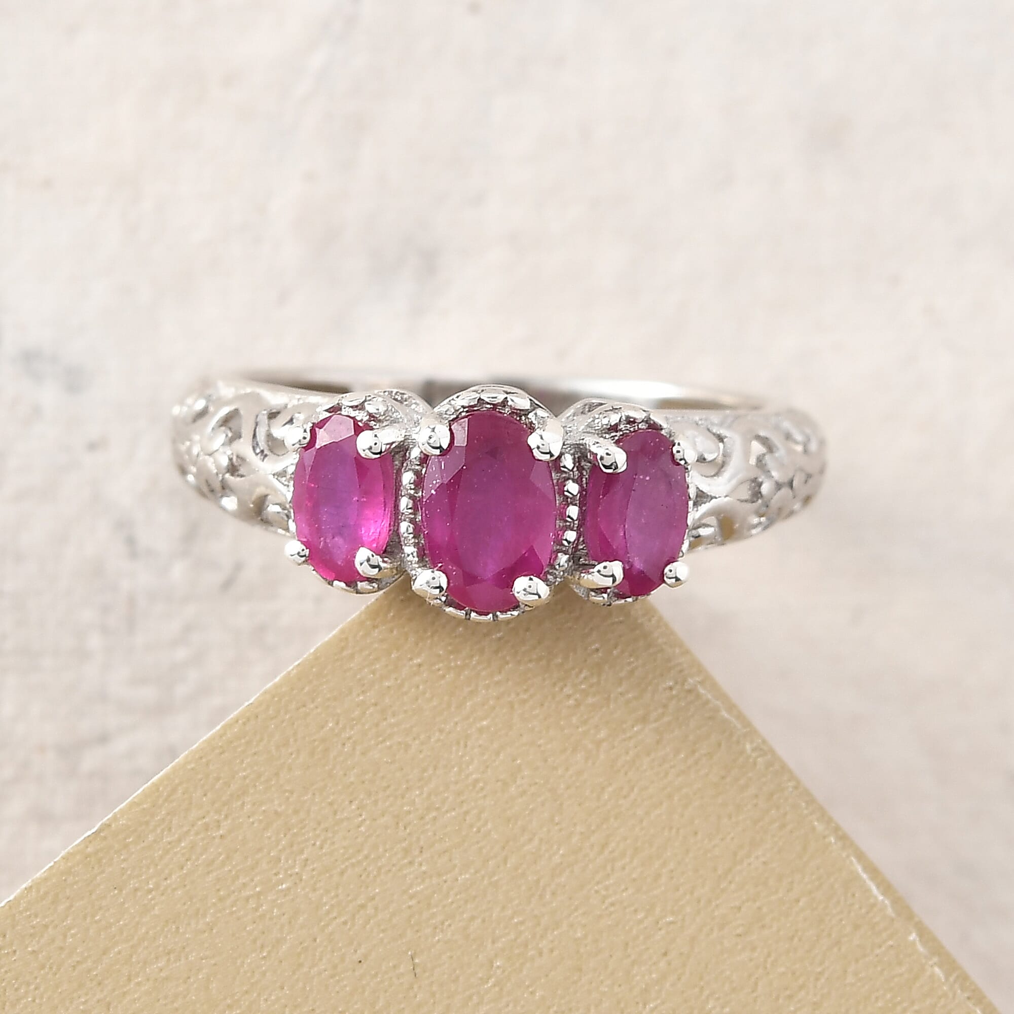 D'Joy Niassa Ruby (FF) 1.40 ctw 3 Stone Ring in Platinum Over Sterling Silver (Size 10.0)