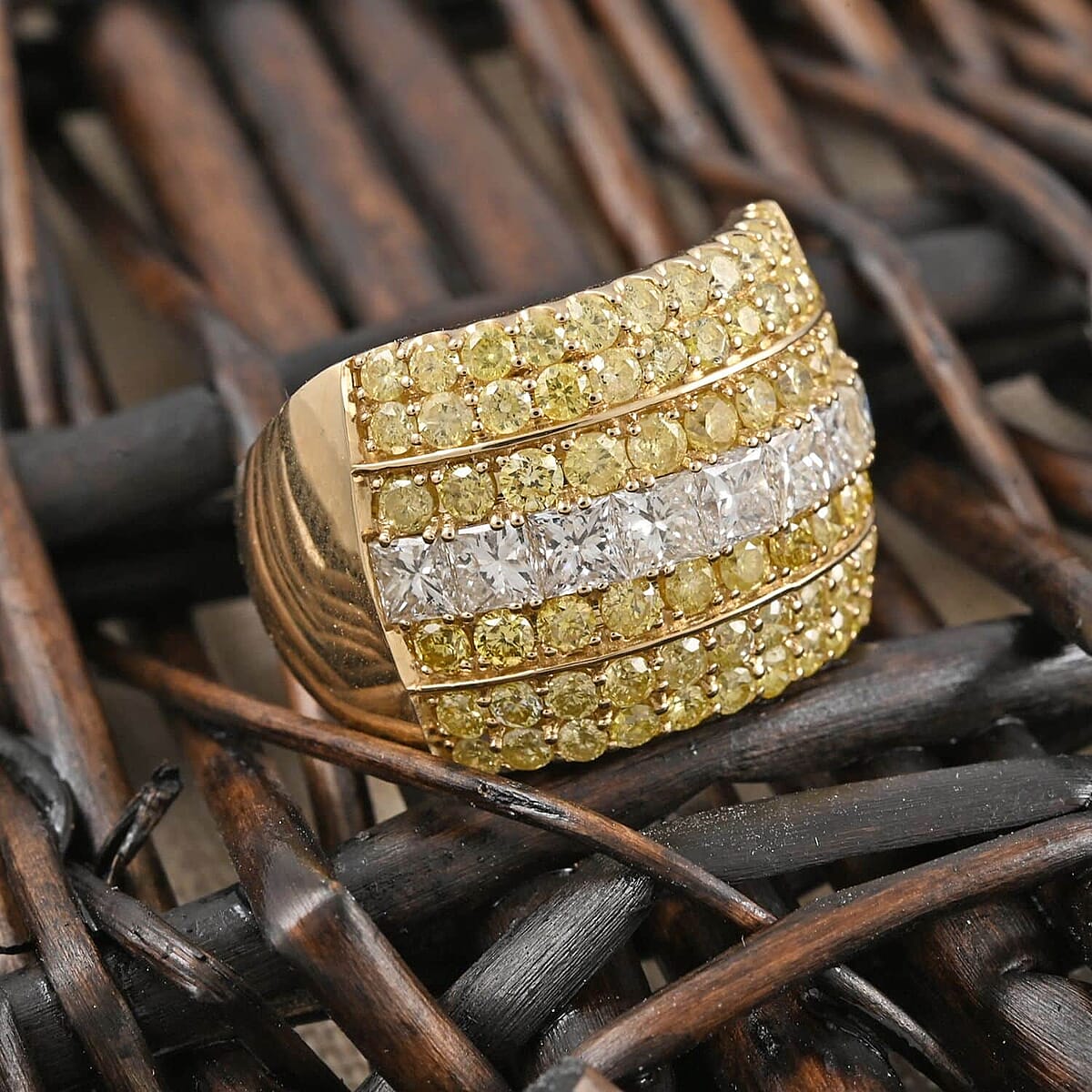 14K Yellow Gold Natural White and Yellow Diamond (I1) Ring (Size 10.0) (7.20 g) 3.00 ctw image number 1