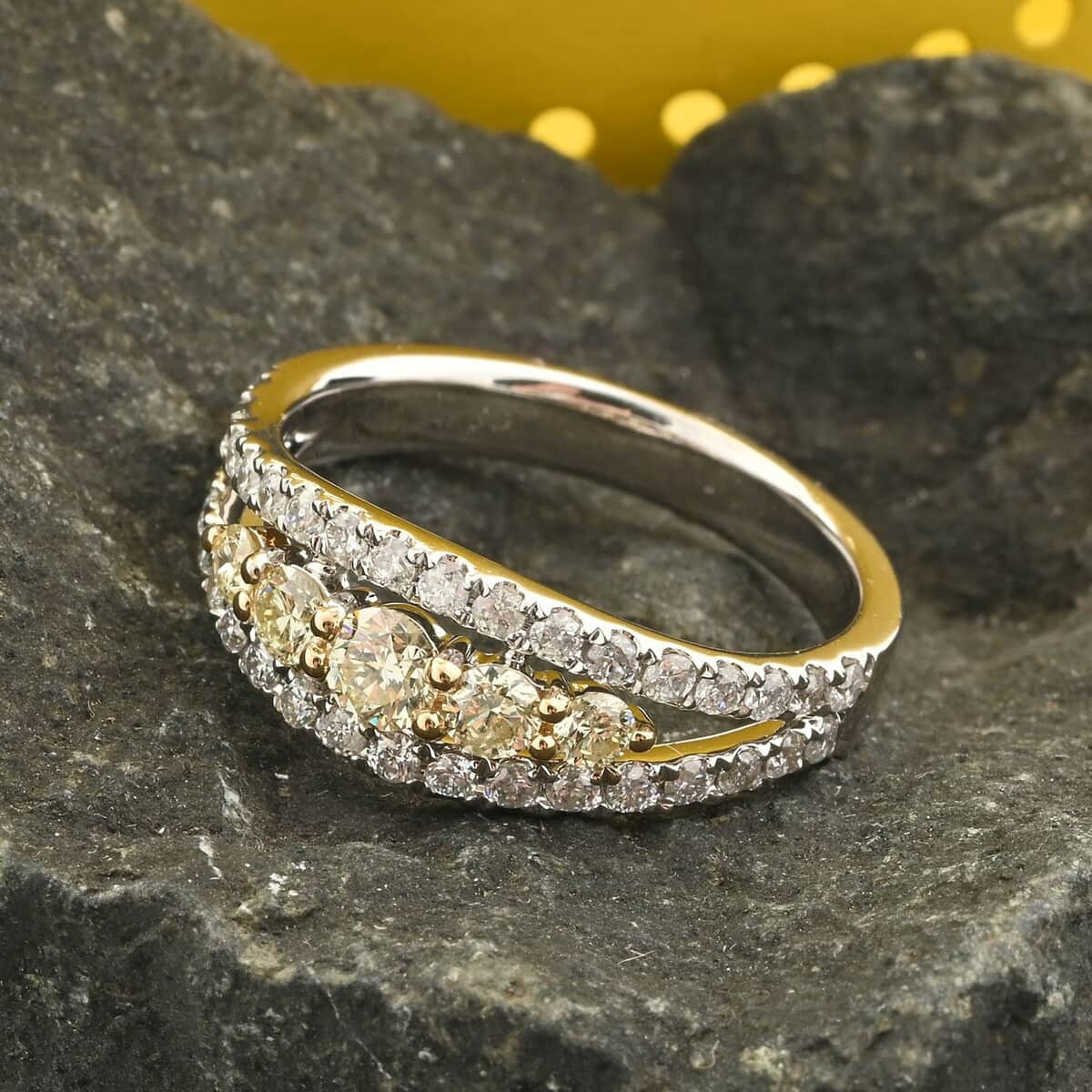 14K White Gold Natural White and Yellow Diamond SI Ring (Size 10.0) 1.00 ctw (Del. in 15-20 Days) image number 1