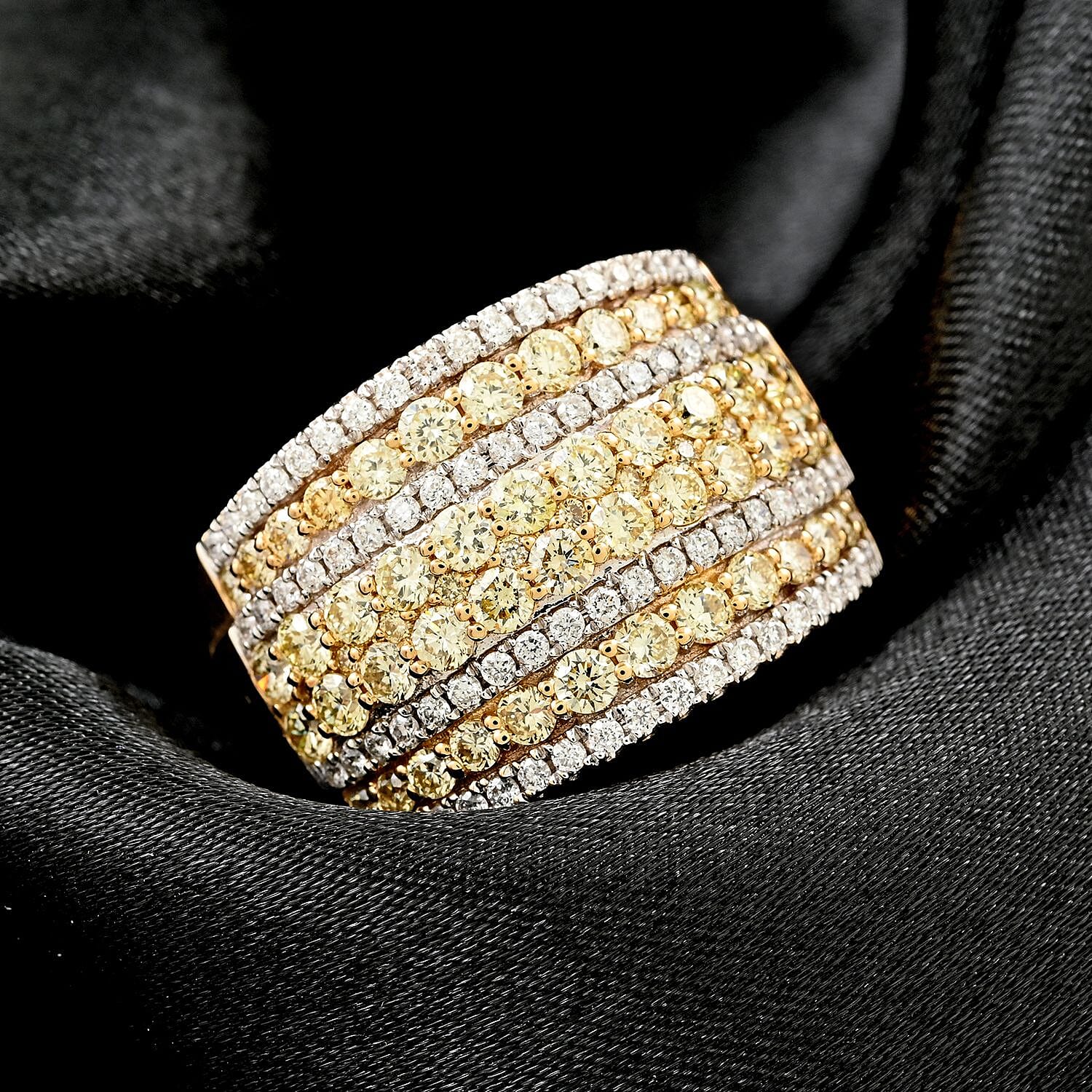 14K Yellow Gold Natural White and Yellow Diamond I1-SI Cluster Ring (Size 10.0) 7.50 Grams 2.00 ctw