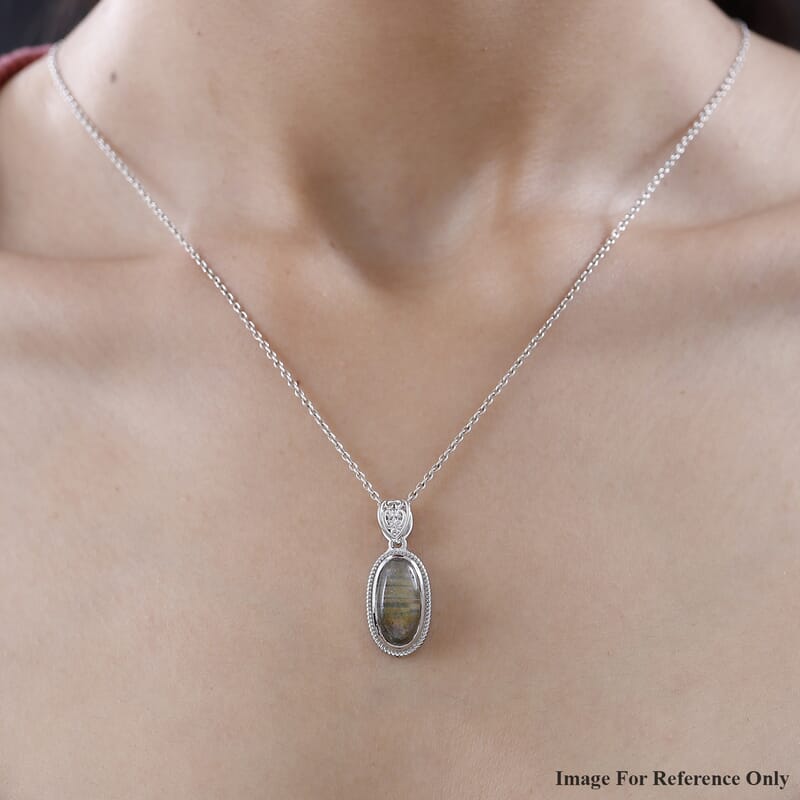Malagasy Labradorite Solitaire Pendant without Chain in Platinum Over Copper with Magnet 5.50 ctw