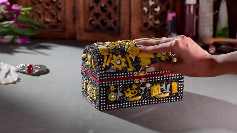 Handmade Yellow Color Antiqui Dome Shaped Wooden Jewellery Box (6"x5")