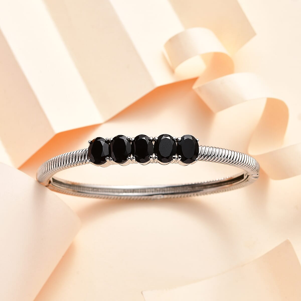 Thai Black Spinel Bangle Bracelet in Stainless Steel (7.25 In) 10.00 ctw image number 1