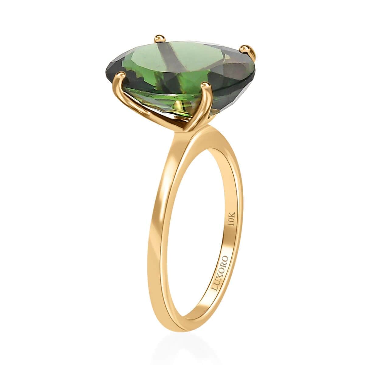 Luxoro 10K Yellow Gold Premium Tanzanian Natural Green Apatite Solitaire Ring 8.90 ctw image number 3