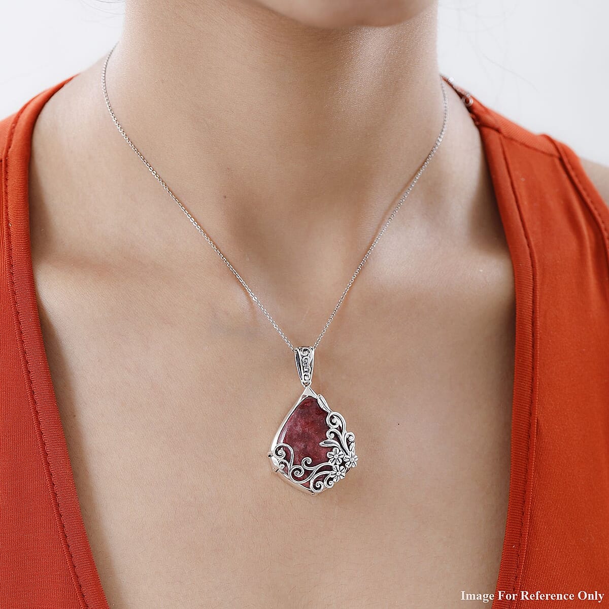 Artisan Crafted Norwegian Thulite Solitaire Pendant in Sterling Silver 42.50 ctw image number 2