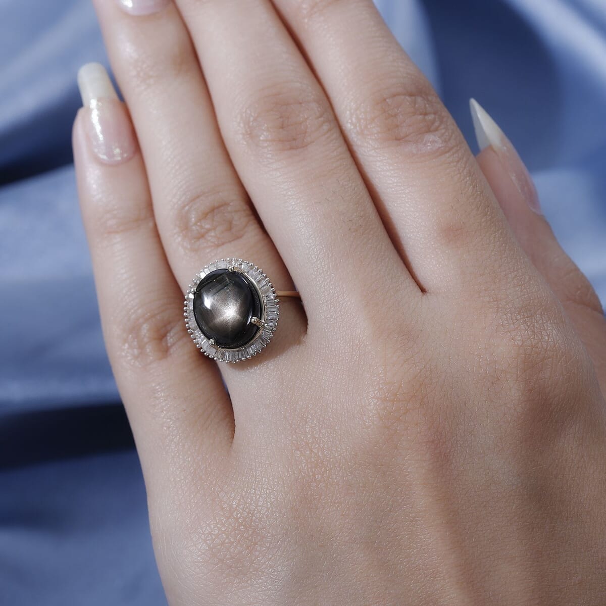 Luxoro 10K Yellow Gold Premium Bankacha Natural Black Star Sapphire and G-H I3 Diamond Halo Ring (Size 10.0) 8.00 ctw image number 2