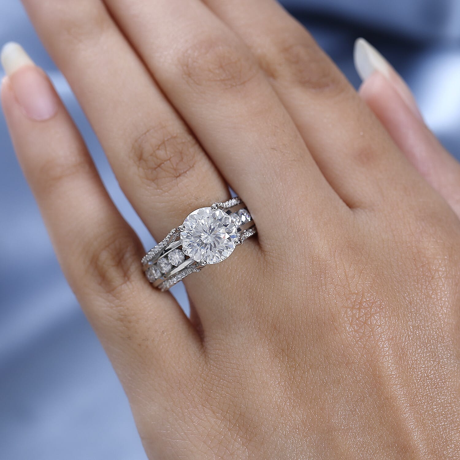 Moissanite / 10 - Product card gallery slide 3 (10144910999835)