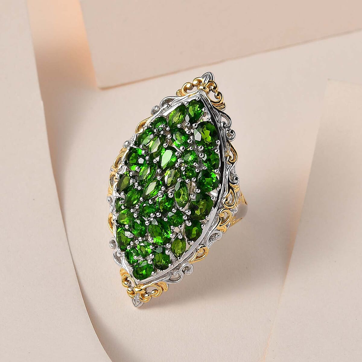Chrome Diopside Elongated Ring in Vermeil Yellow Gold and Platinum Over Sterling Silver (Size 7.0) 7.00 ctw image number 1