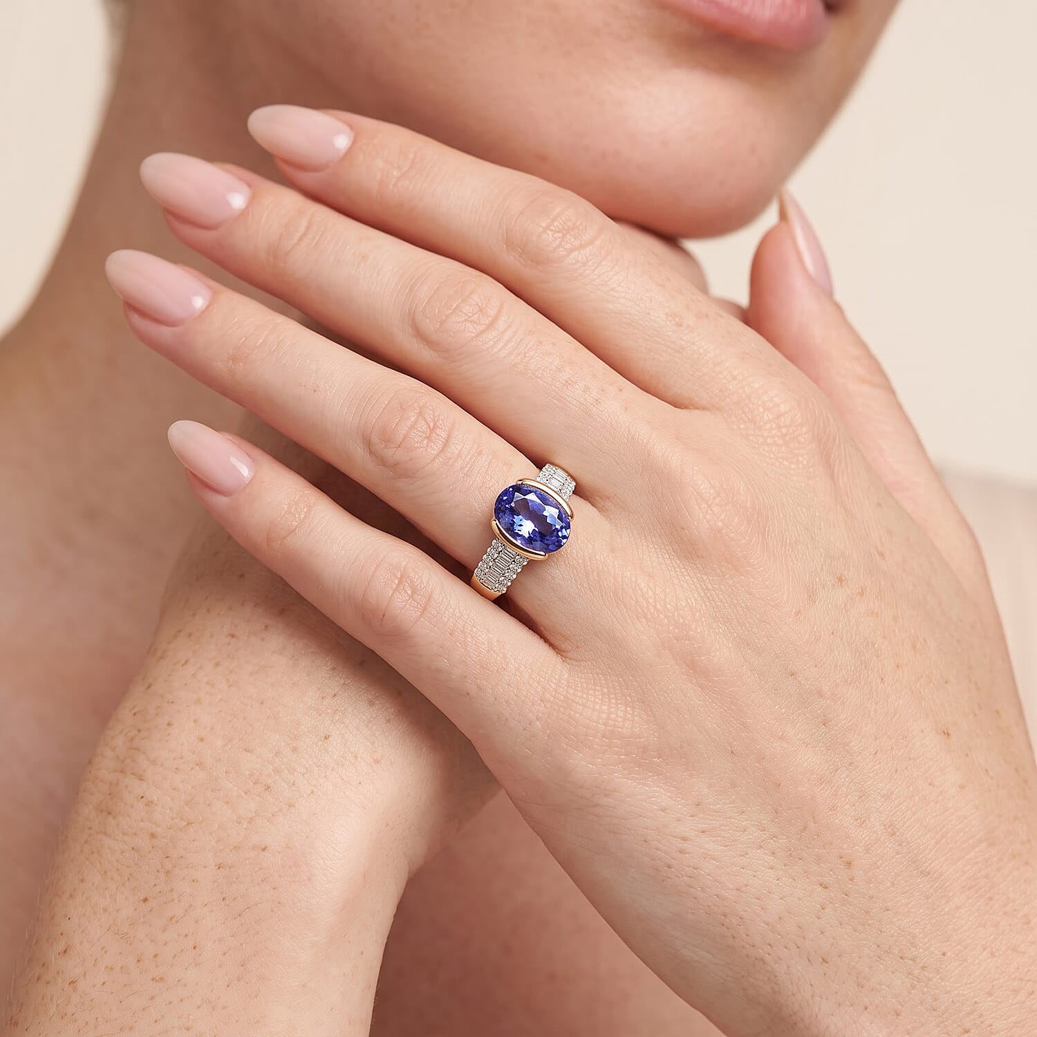 AAA Tanzanite and Diamond I2-I3 1.50 ctw Ring jn 14K Yellow Gold (Size 9.0)