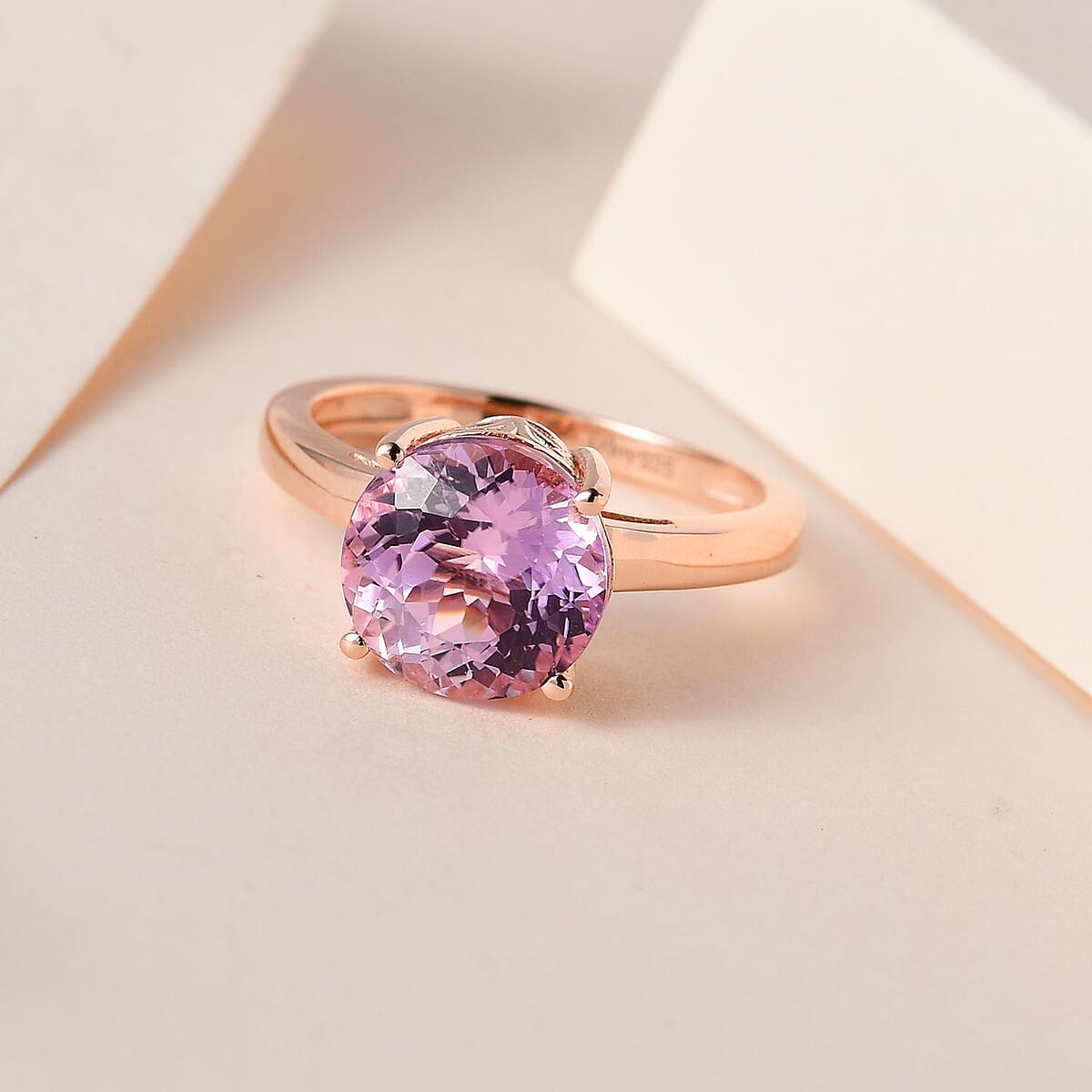 AAA Patroke Kunzite Solitaire Ring in Vermeil Rose Gold Over Sterling Silver (Size 7.0) 4.90 ctw image number 1