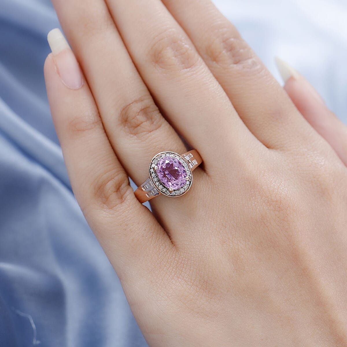 AAA Patroke Kunzite and Diamond Halo Ring in Vermeil Rose Gold Over Sterling Silver (Size 7.0) 2.85 ctw image number 2